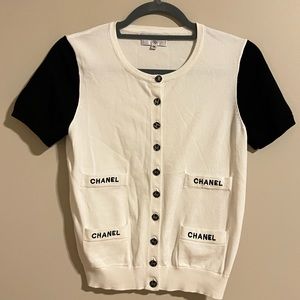 Chanel 1996 Vintage Letter CC logo monogram button white black knit cardigan